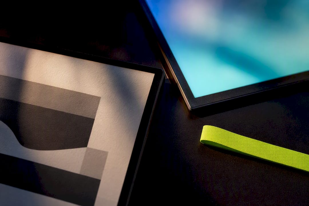 Reflective and luminous displays compared